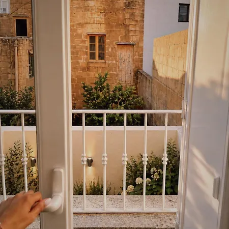 New - 3 Min To Airport - 10 Min To Valletta Gudja