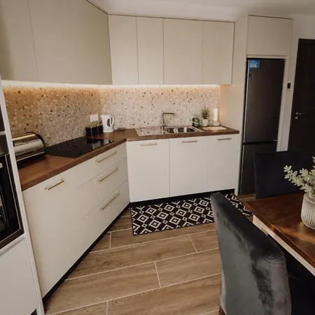 New - 3 Min To Airport - 10 Min To Valletta *